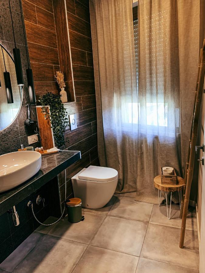 B&B Salus Civico 23 Reggio Emilia Exteriör bild