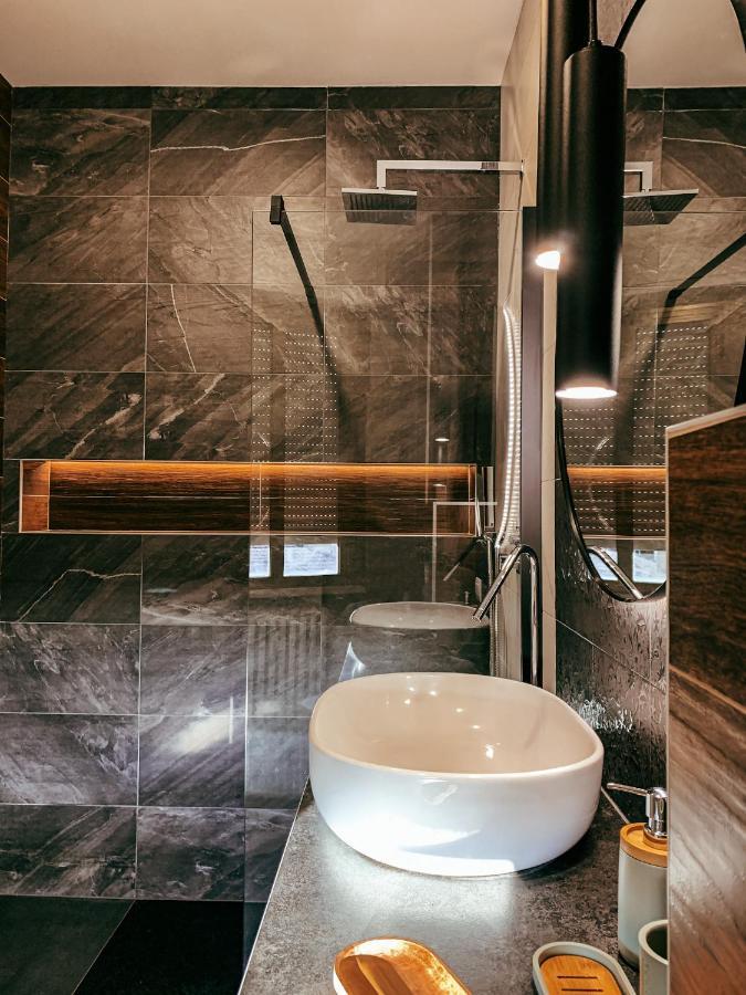 B&B Salus Civico 23 Reggio Emilia Exteriör bild