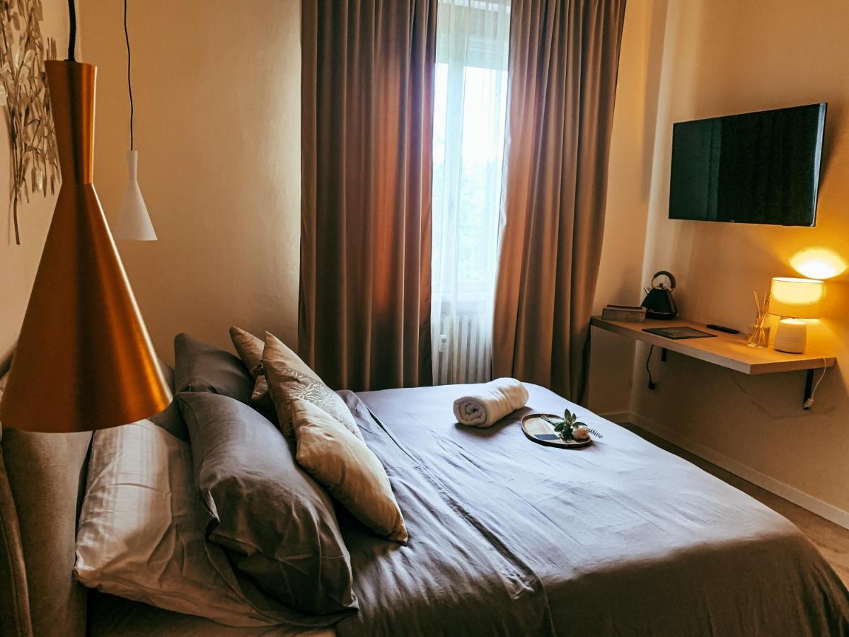 B&B Salus Civico 23 Reggio Emilia Exteriör bild