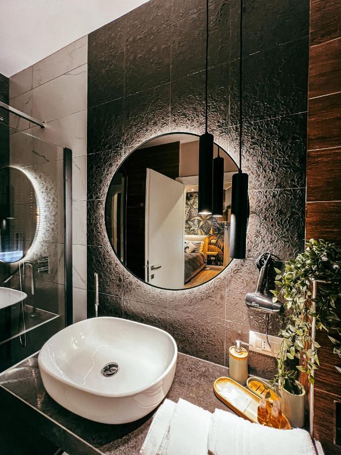 B&B Salus Civico 23 Reggio Emilia Exteriör bild